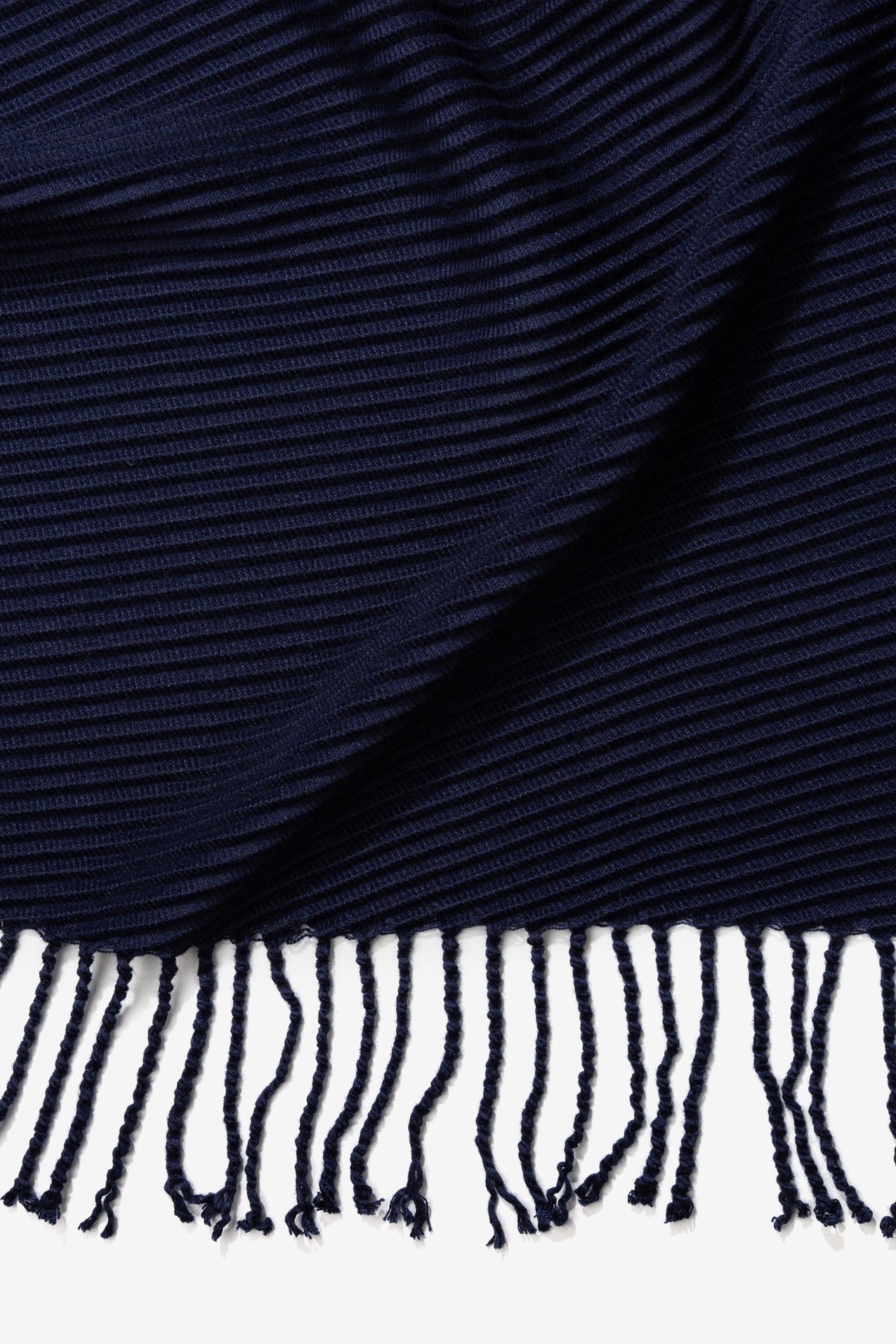 Pleated Scarf Blanket