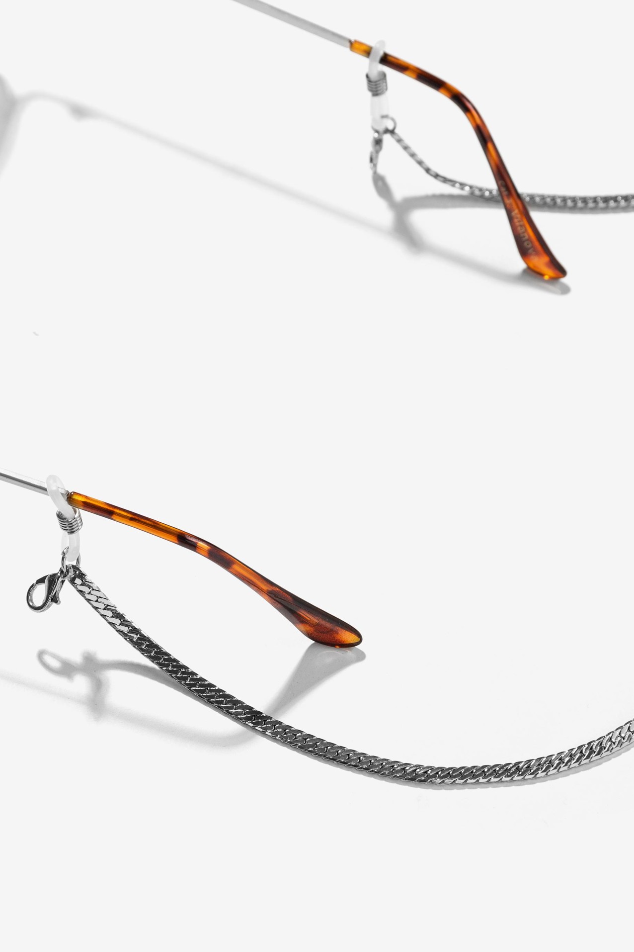 Corrente de culos prateada