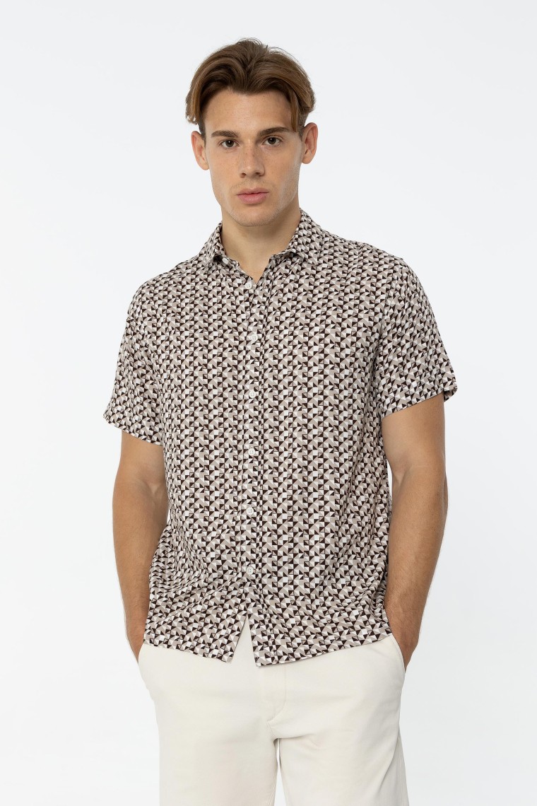 Camisa Relaxed Estampado Geomtrico