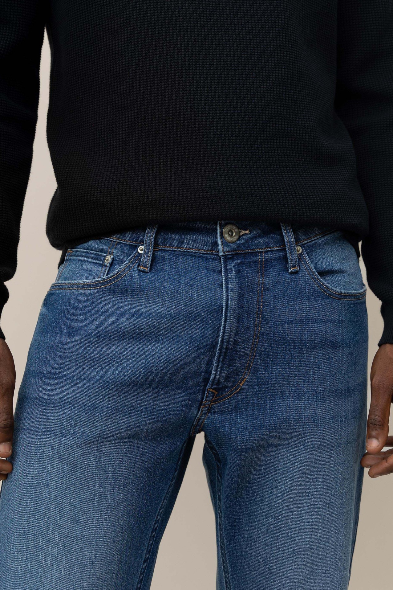 Munich Comfort Fit Jeans