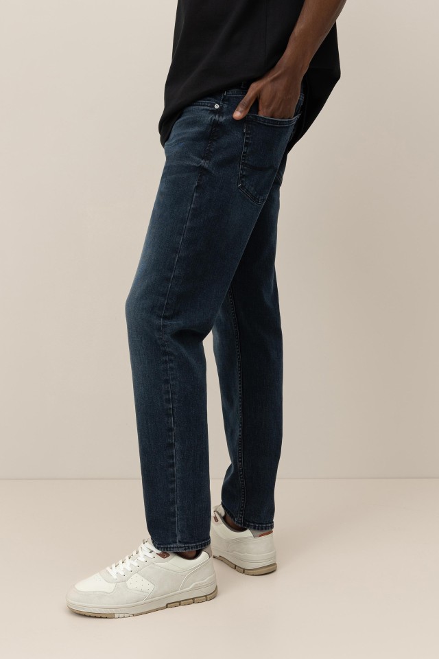 Jeans Osaka Tapered Fit Jeans Osaka Tapered Fit
