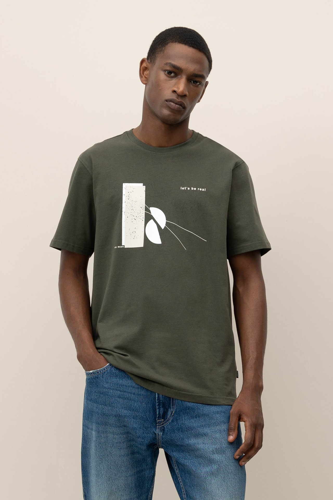 T-Shirt Regular Estampado Grfico