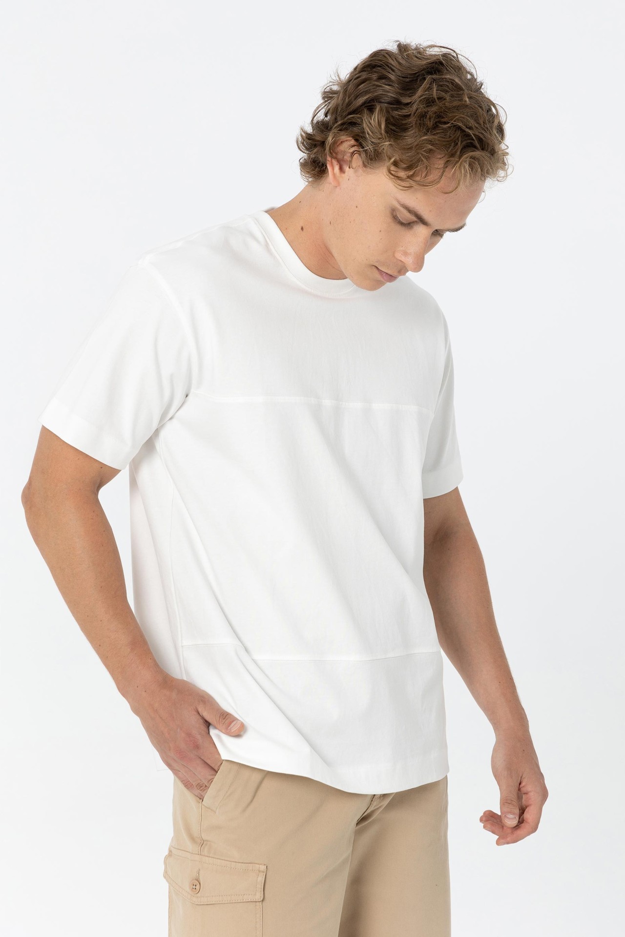 T-Shirt Relaxed Costura Decorativa