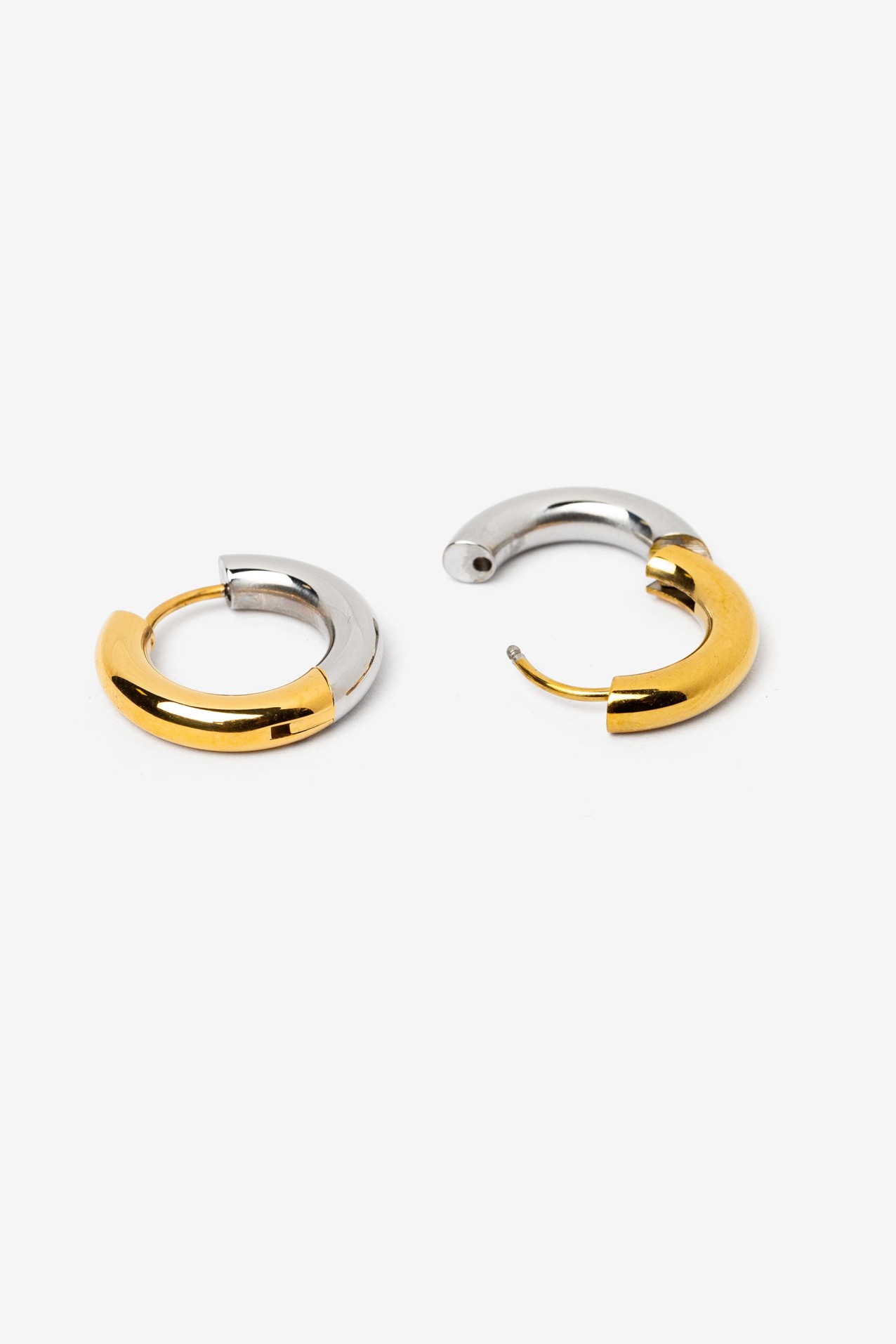 Argolas Metlicas Contraste de Cor