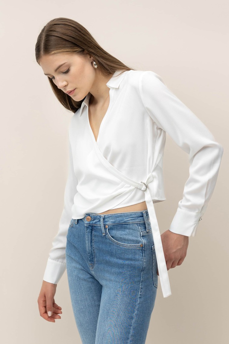 Camisa Regular Cruzada Cropped