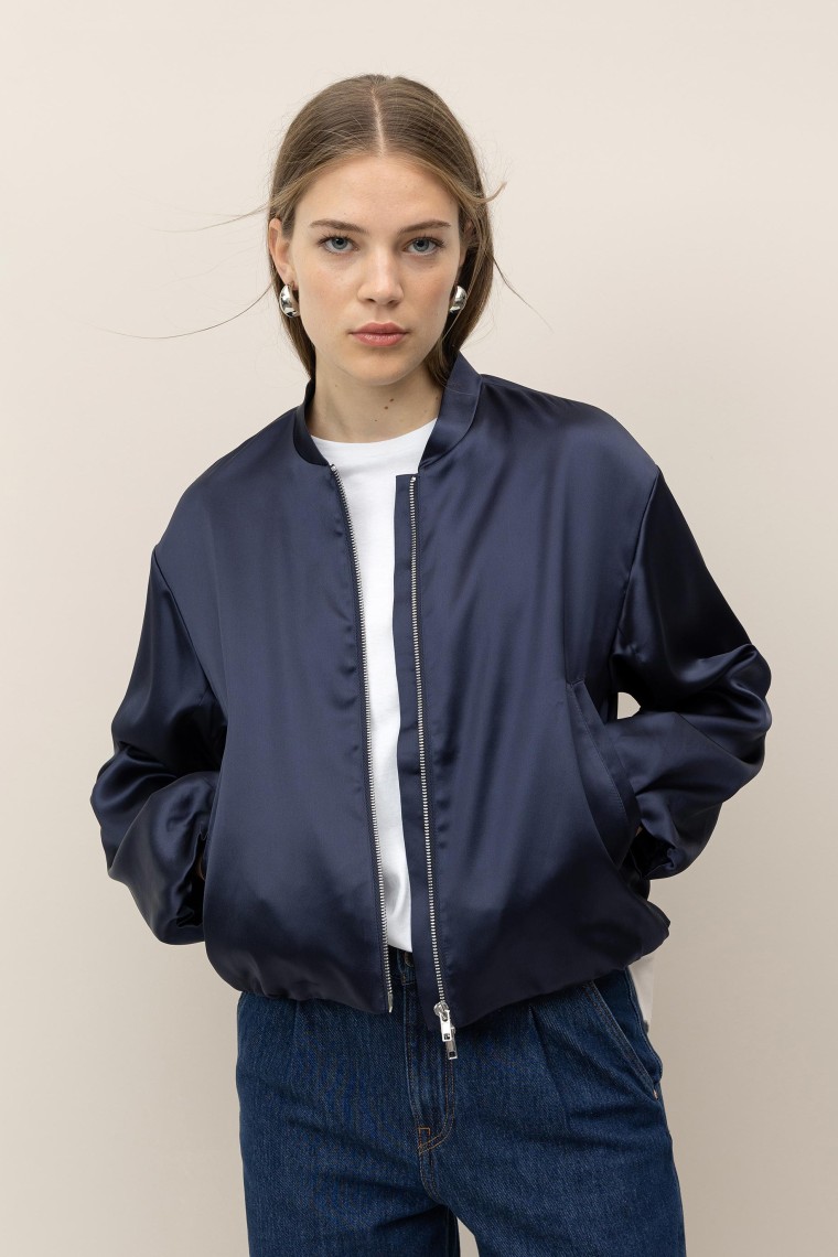 Chaqueta Bomber Corta de Raso