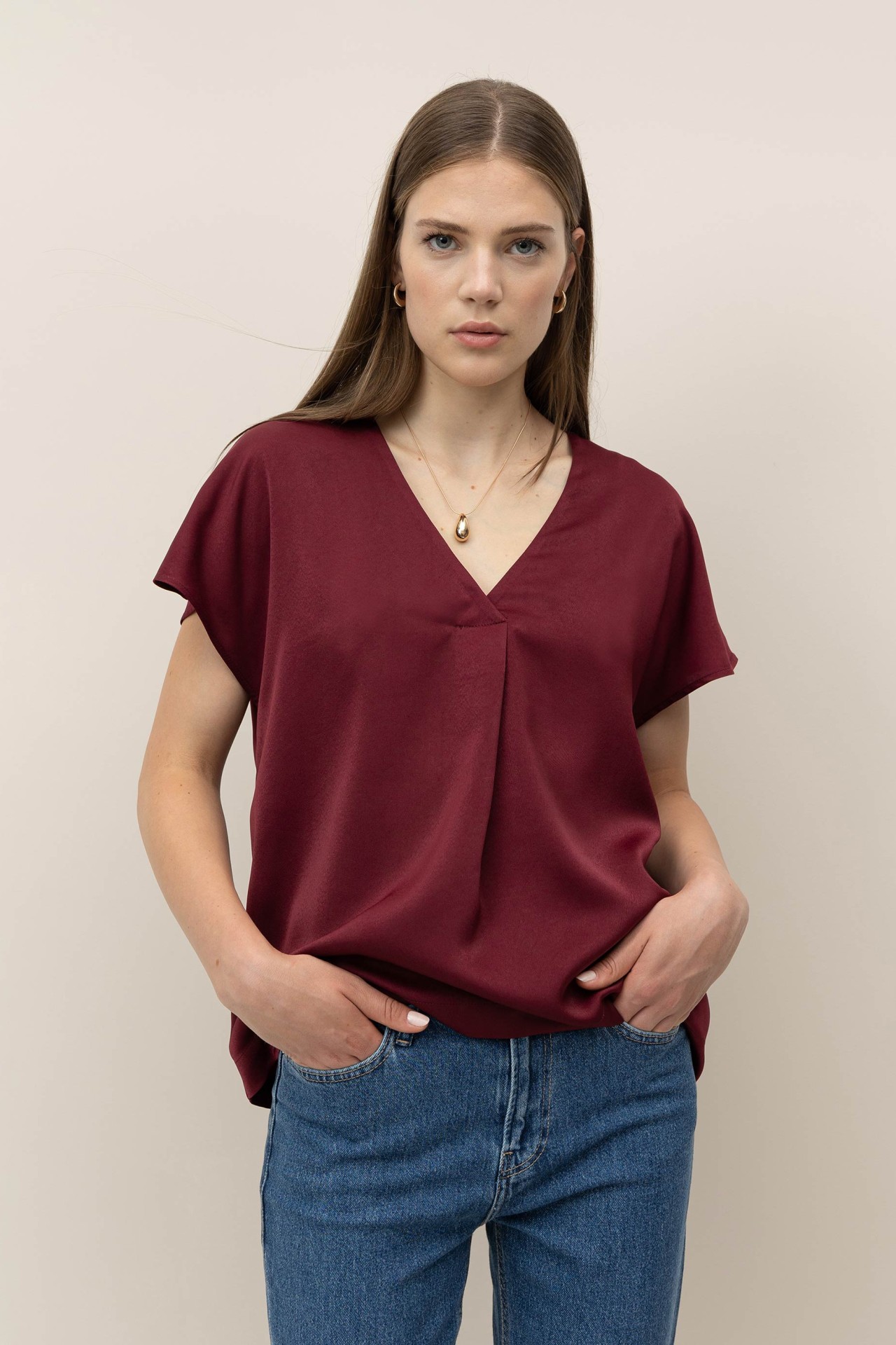 Blusa Satinada Cuello en V