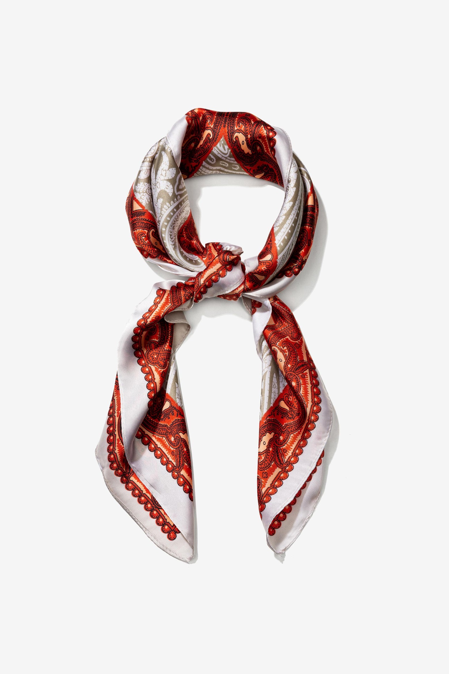 Bandana Acetinada com Estampado Paisley
