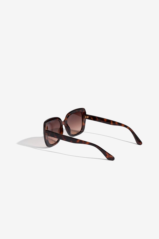 Tortoise Square Sunglasses Tortoise Square Sunglasses