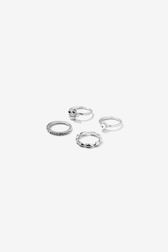 Pack de 4 Anillos con Flor
