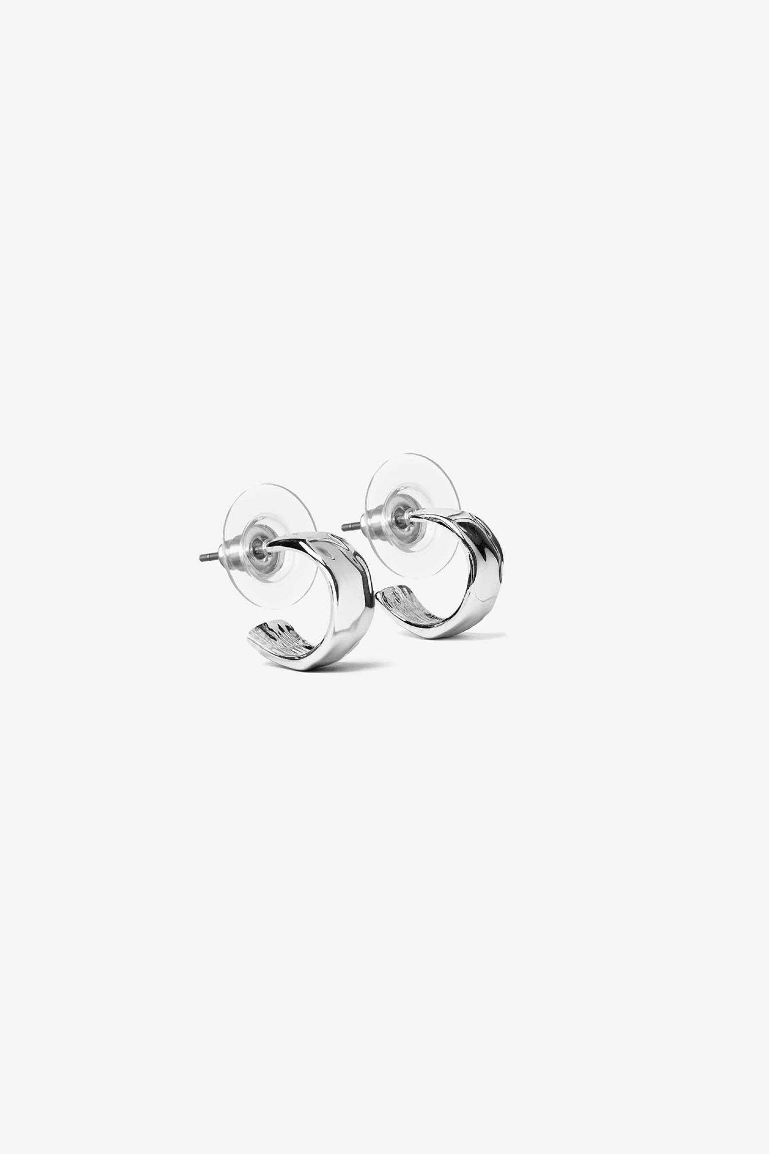 Small Wavy Hoop Earrings