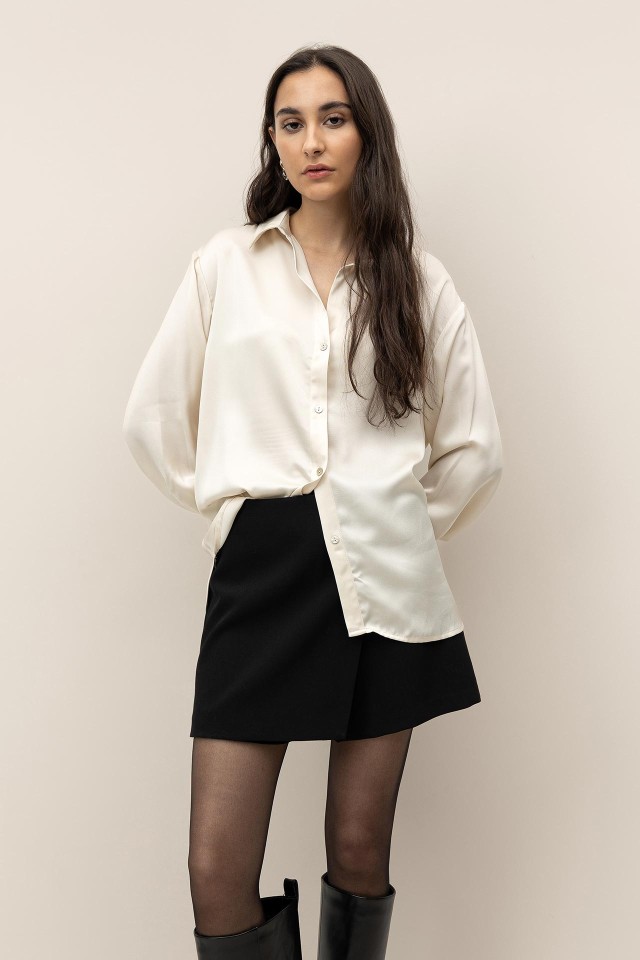 Camisa Relaxed Acetinada Camisa Relaxed Acetinada