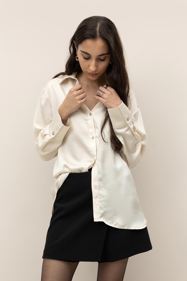 Camisa Relaxed Acetinada Camisa Relaxed Acetinada