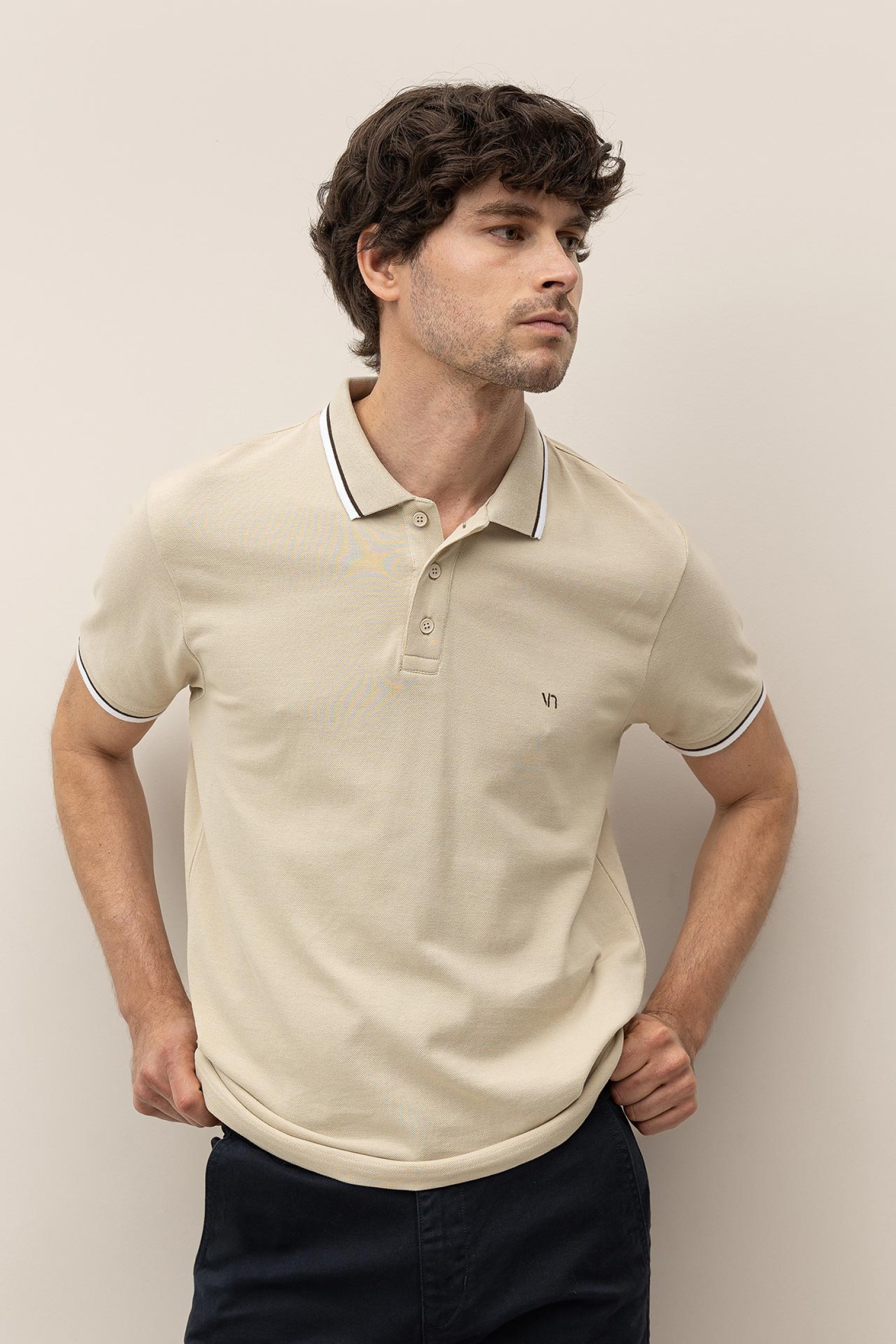 Polo de Algodn Bordado