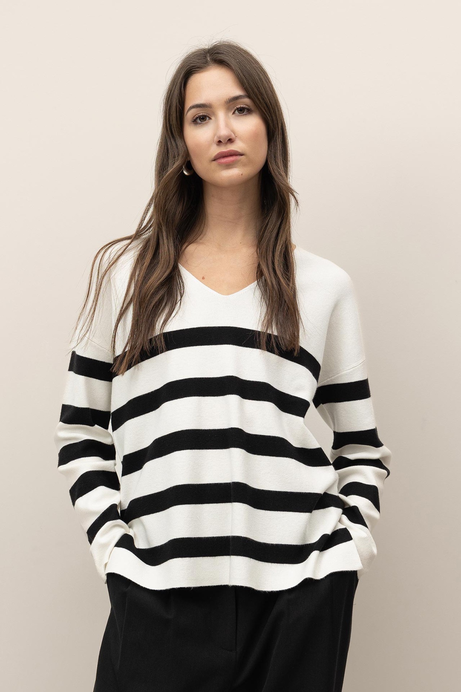 Camisola Relaxed Decote em V