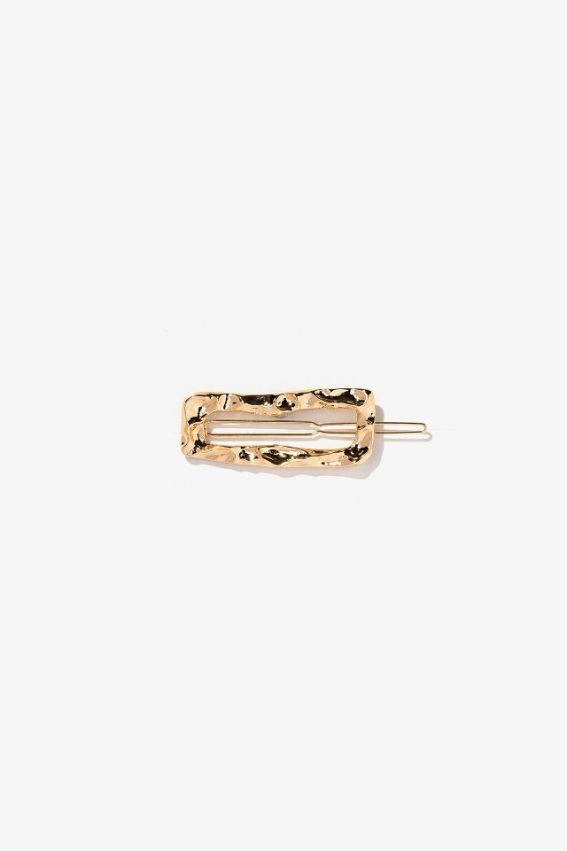 Wavy Metallic Hair Clip
