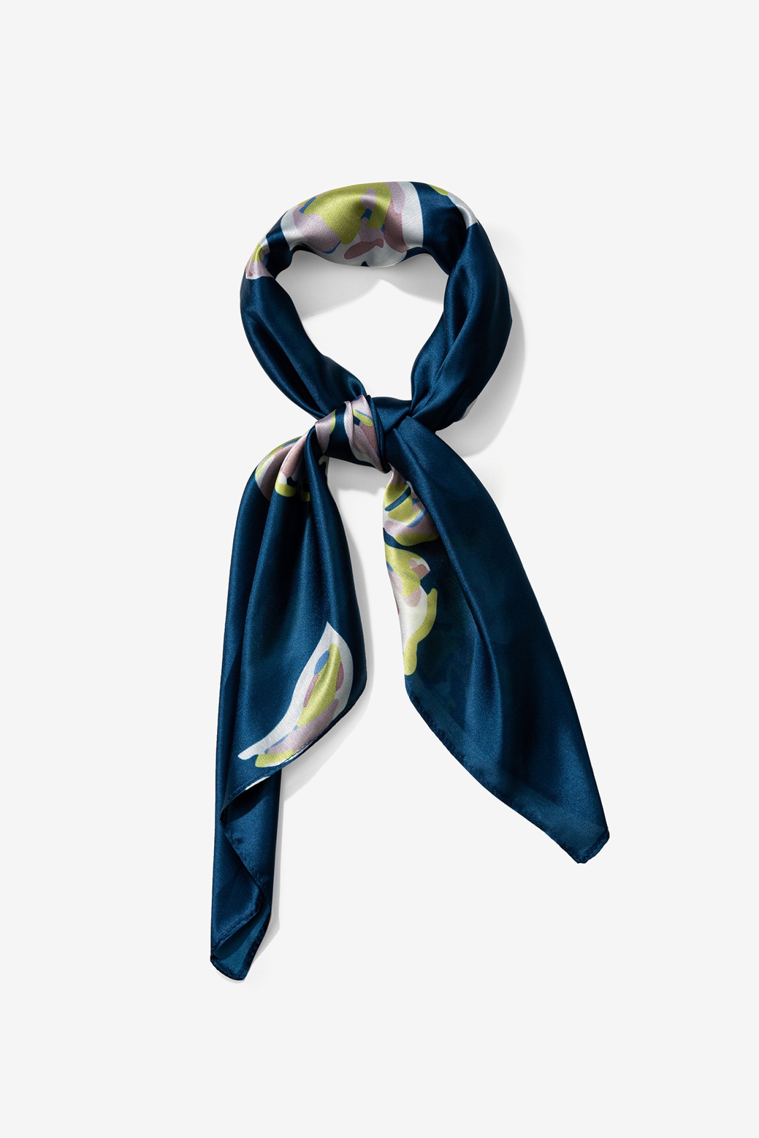 Pauelo Satinado Estampado Floral