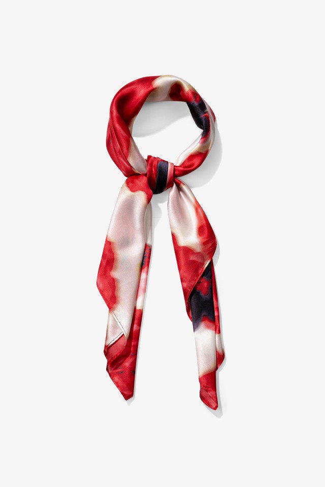 Pauelo Satinado Estampado Floral