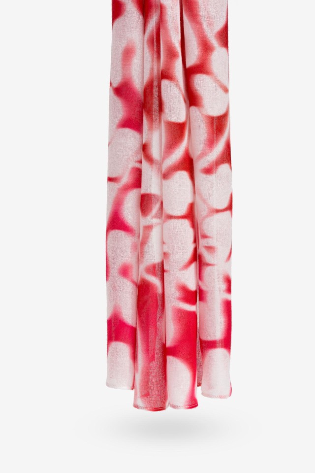 Pauelo Rectangular con Gradiente Floral