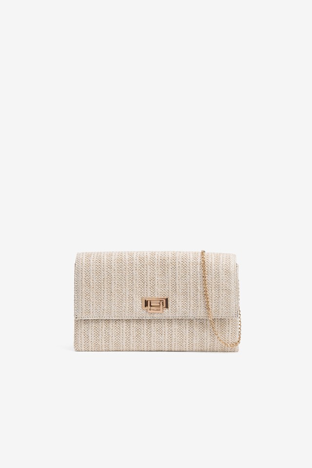 Cartera de Mano Efecto Paja