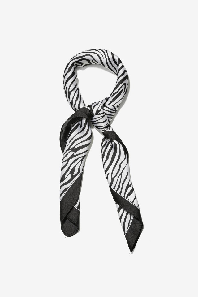 Bandana Satinada con Estampado de Cebra