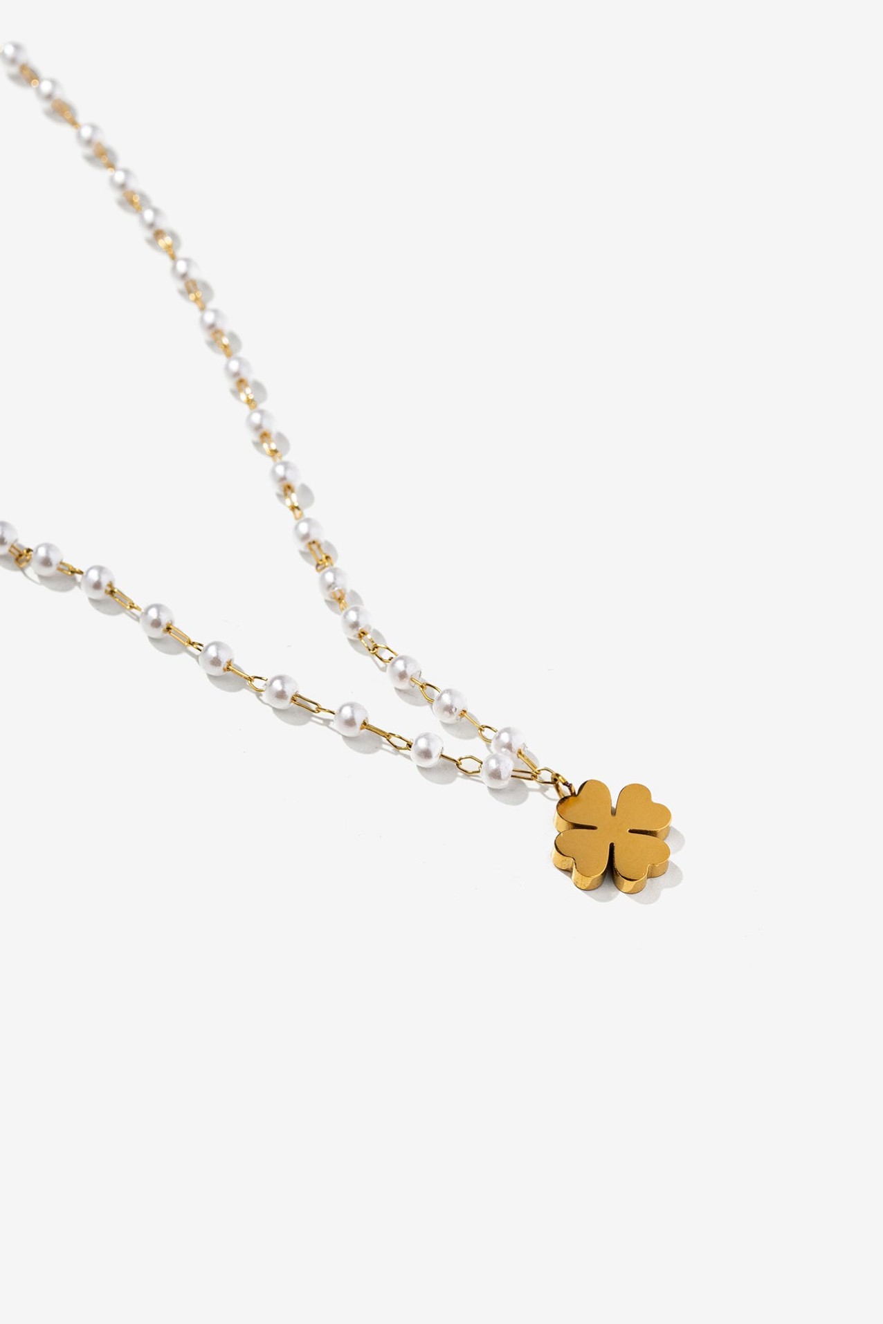 Colar de Ao Pendente Trevo