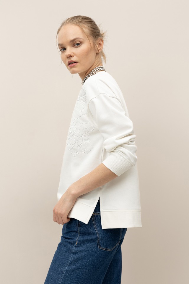 Embroidered Relaxed Sweatshirt Embroidered Relaxed Sweatshirt