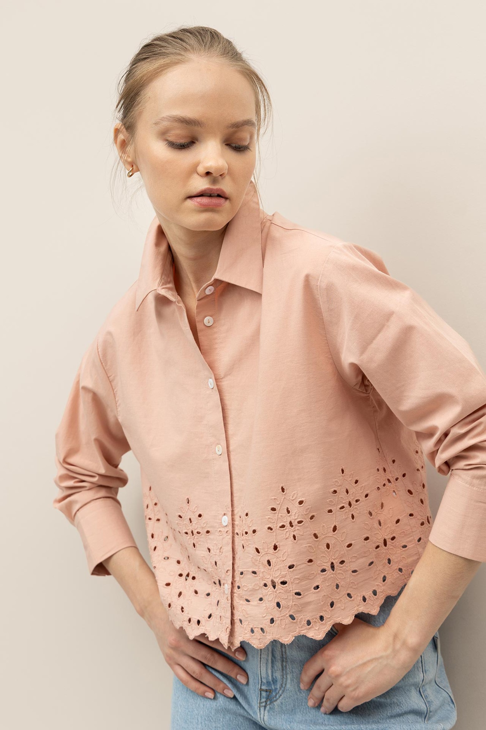 Camisa Cropped Bordada
