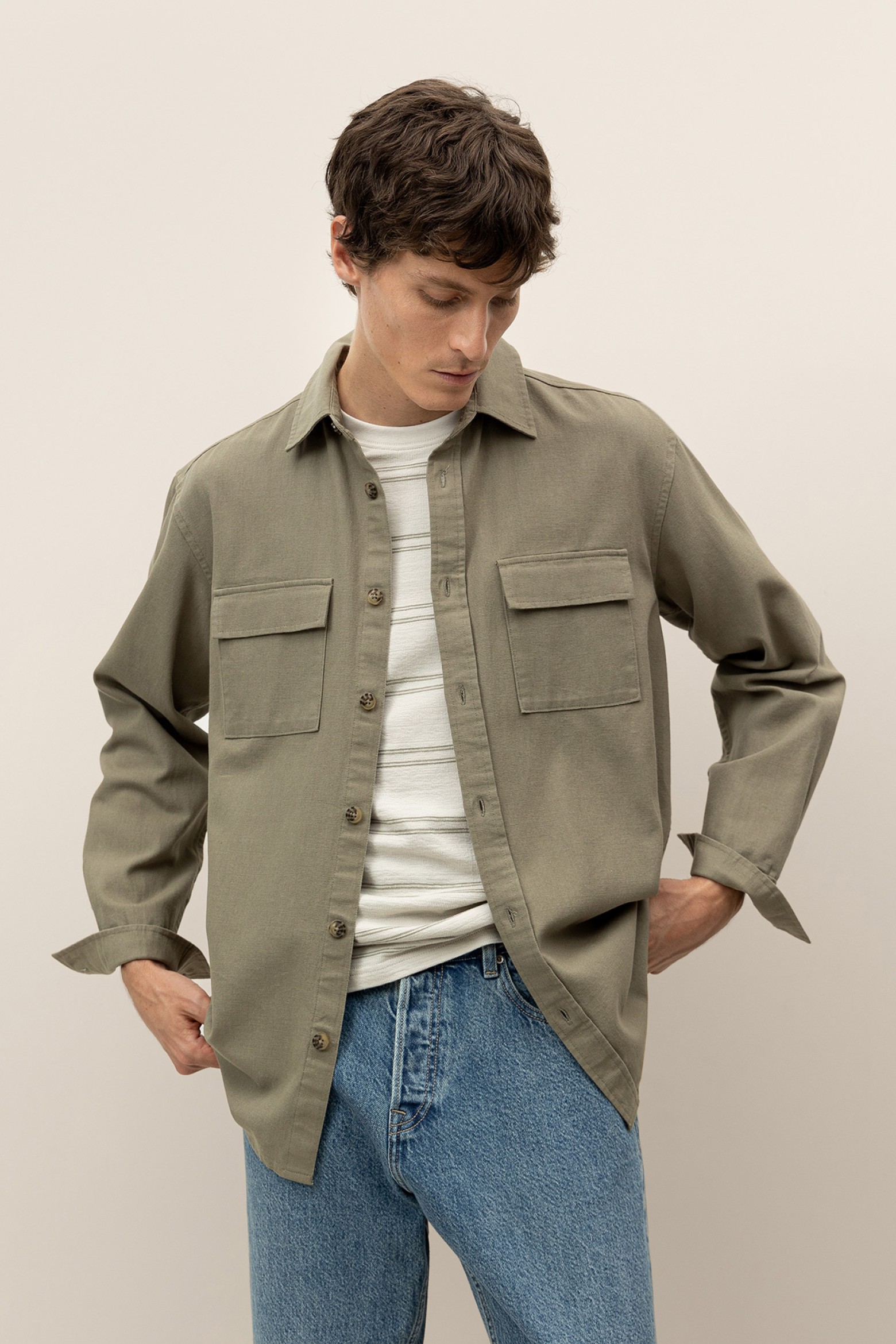 Camisa de Algodn con Bolsillos