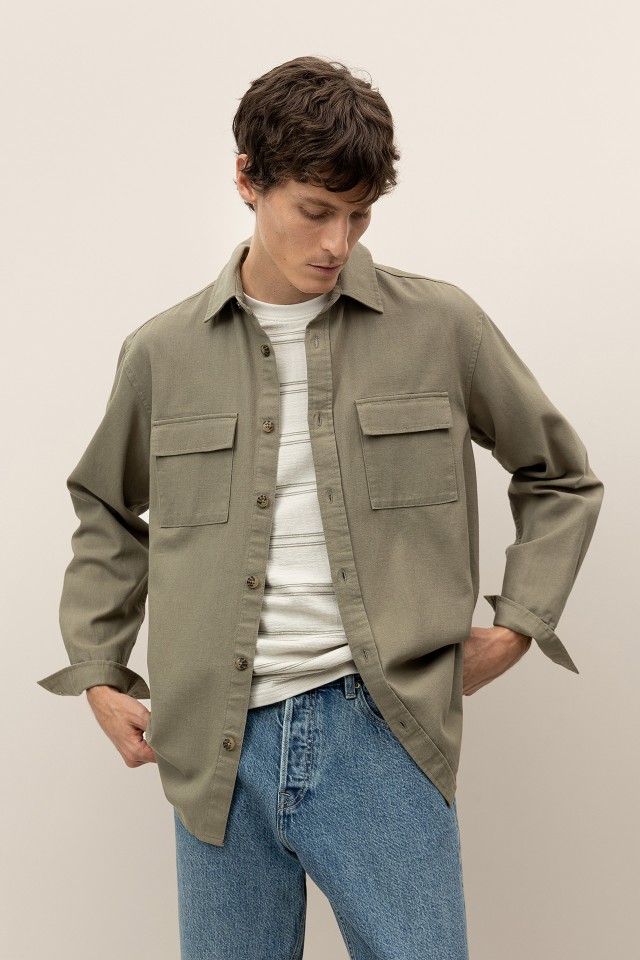 Camisa de Algodn con Bolsillos
