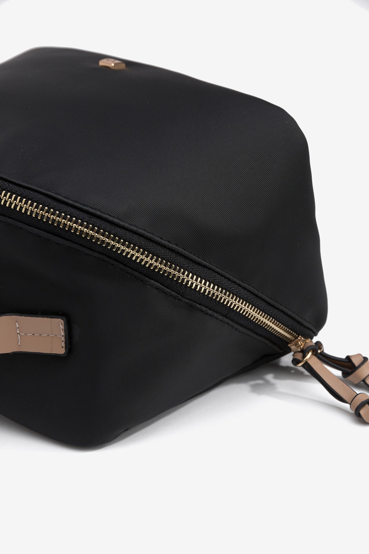 Bolsa de Cosmticos Efeito Nylon