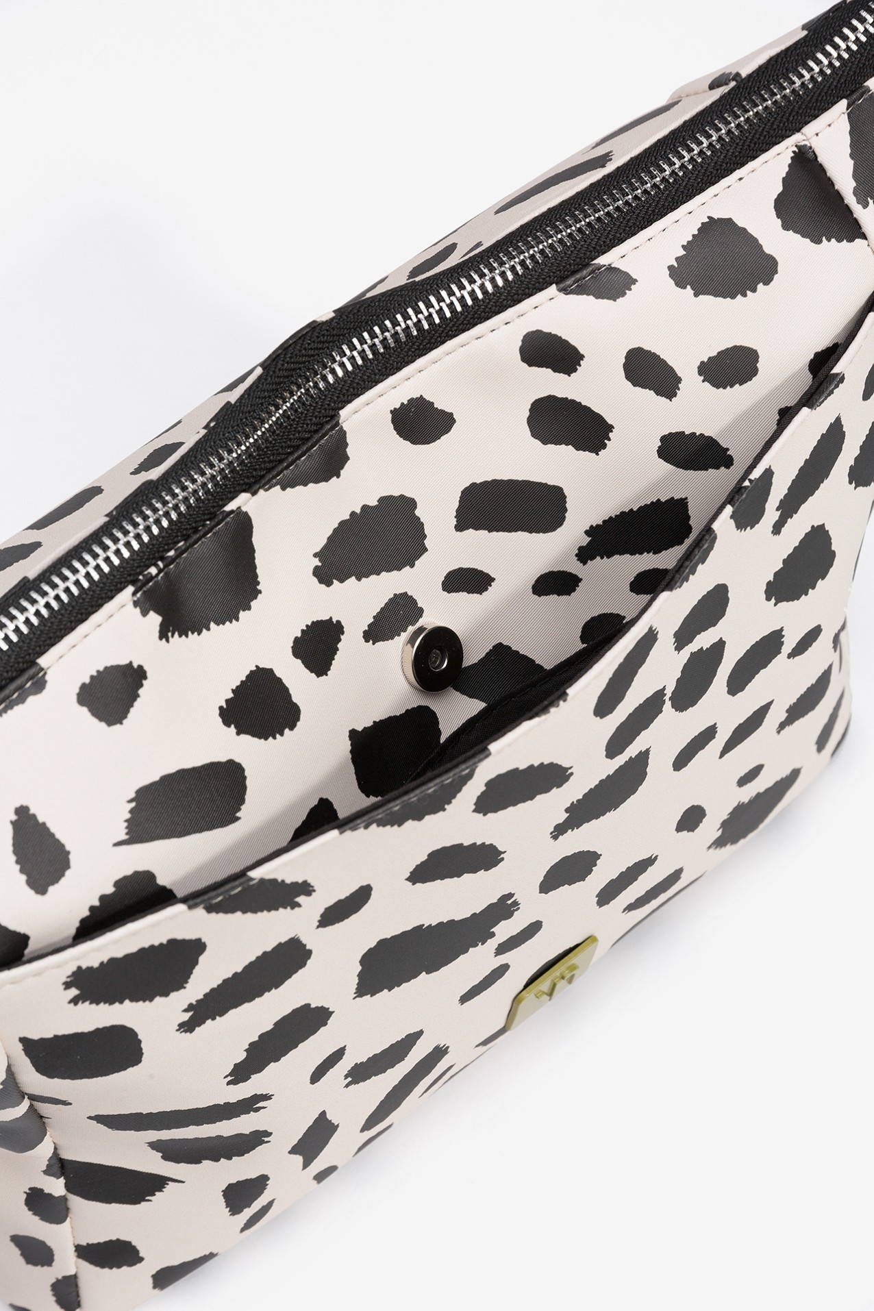 Bolsa de Cosmticos com Cordes