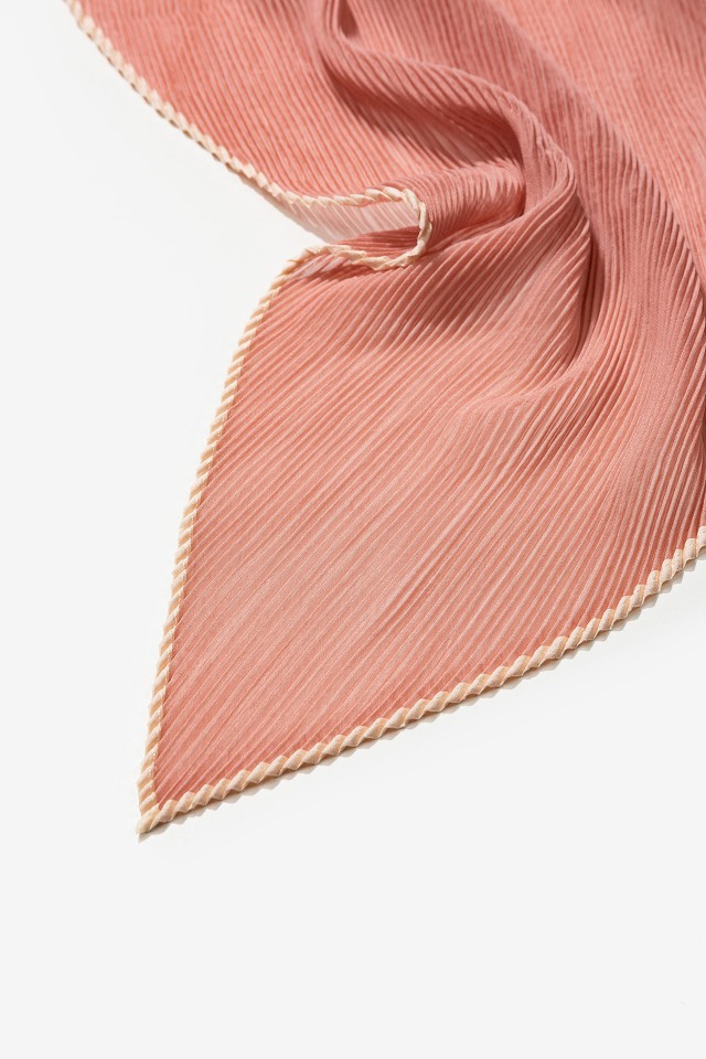 Sheer Pleated Bandana Sheer Pleated Bandana