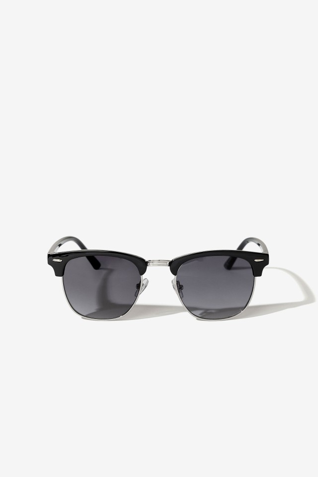 Sunglass