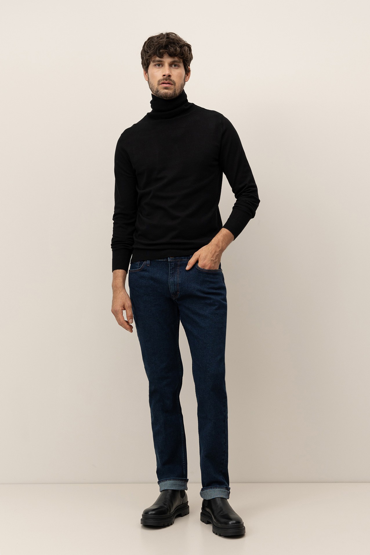 Munich Comfort Fit Jeans
