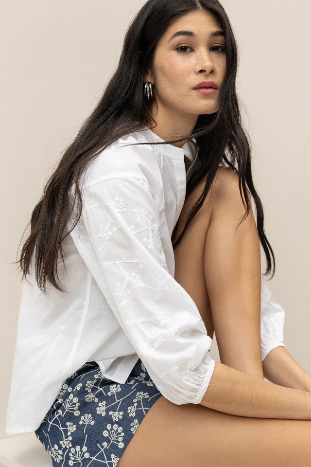 Camisa Relaxed Mangas Bordadas