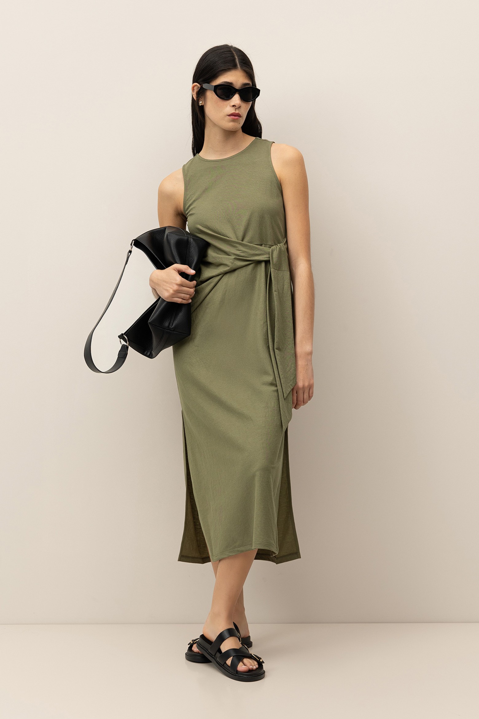 Vestido Midi com Amarrao