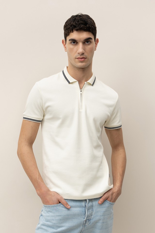 Polo de Piqu con Cierre