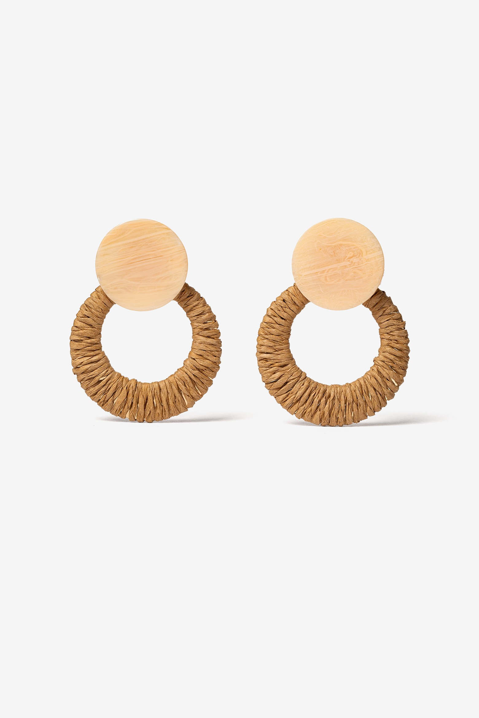 Hoop Earrings with Straw Effect