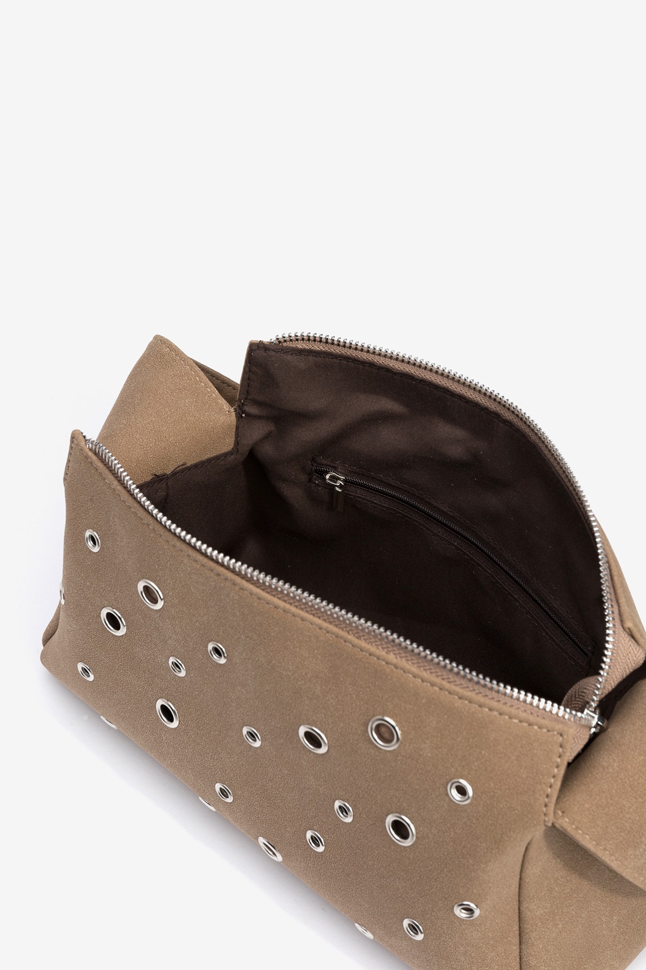 Mala de Ombro com Tachas