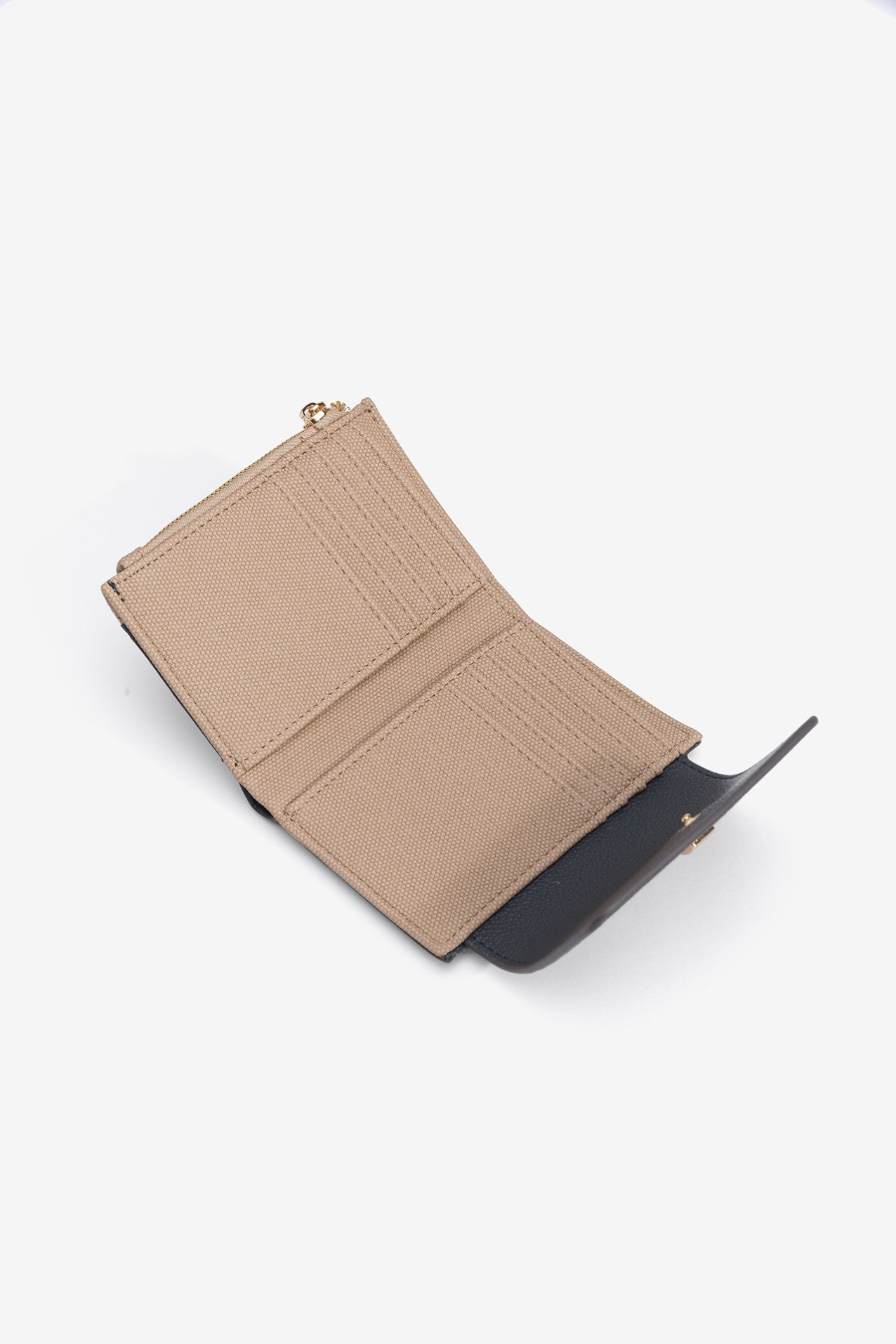 Porta-Moedas Efeito Pele com Pala