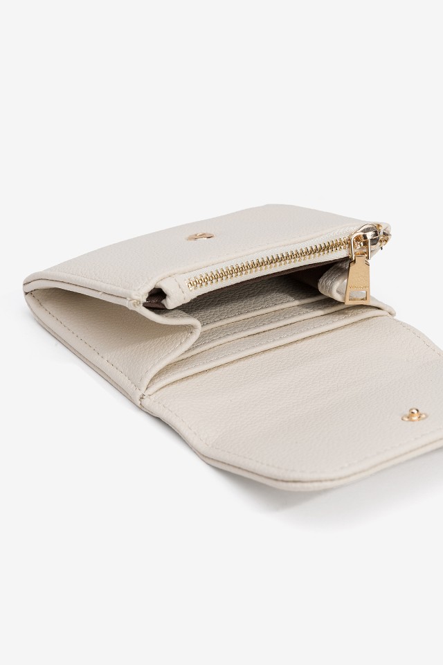 Monedero Efecto Piel con Solapa Monedero Efecto Piel con Solapa