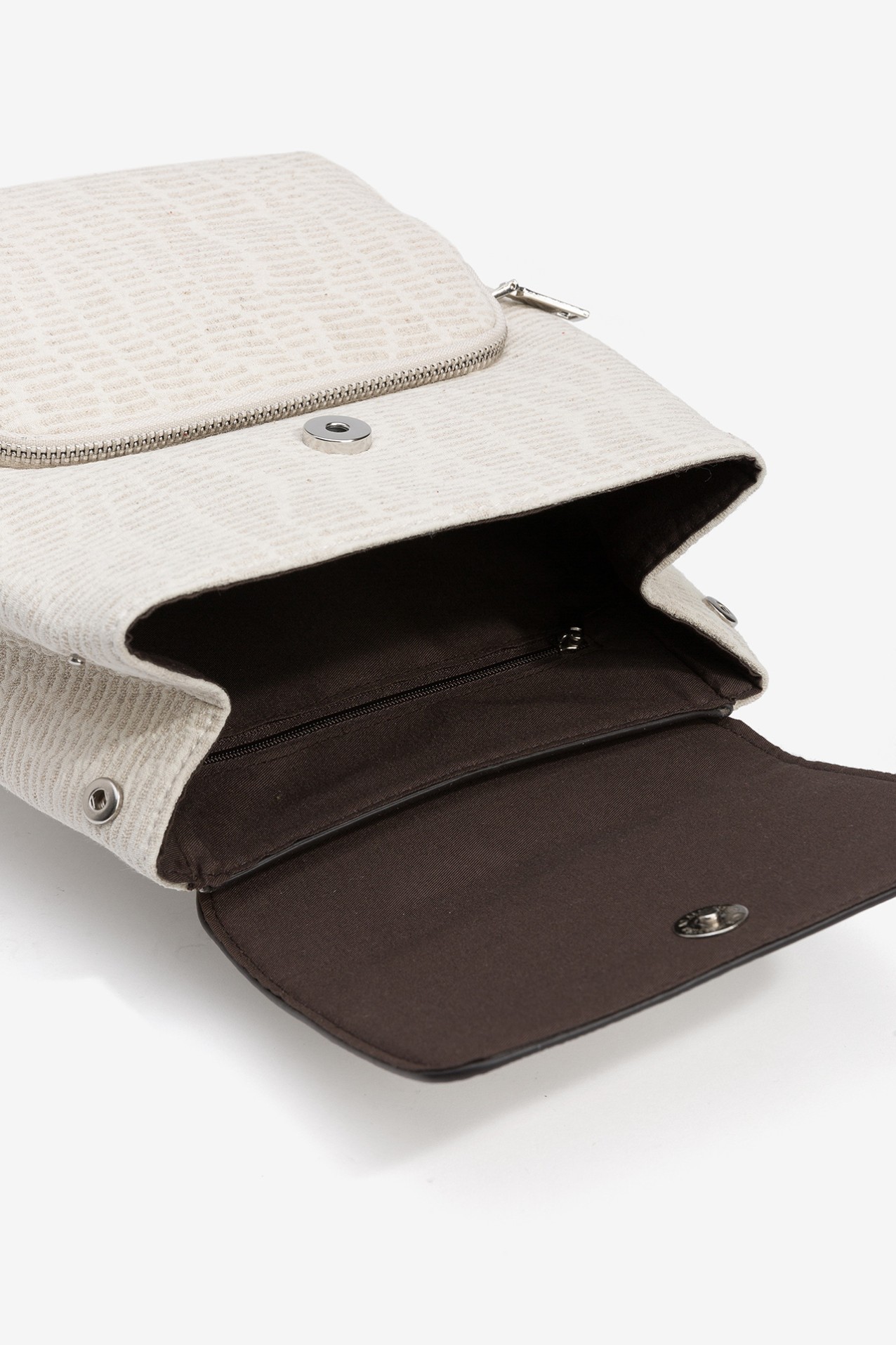 Mochila Texturizada com Pala