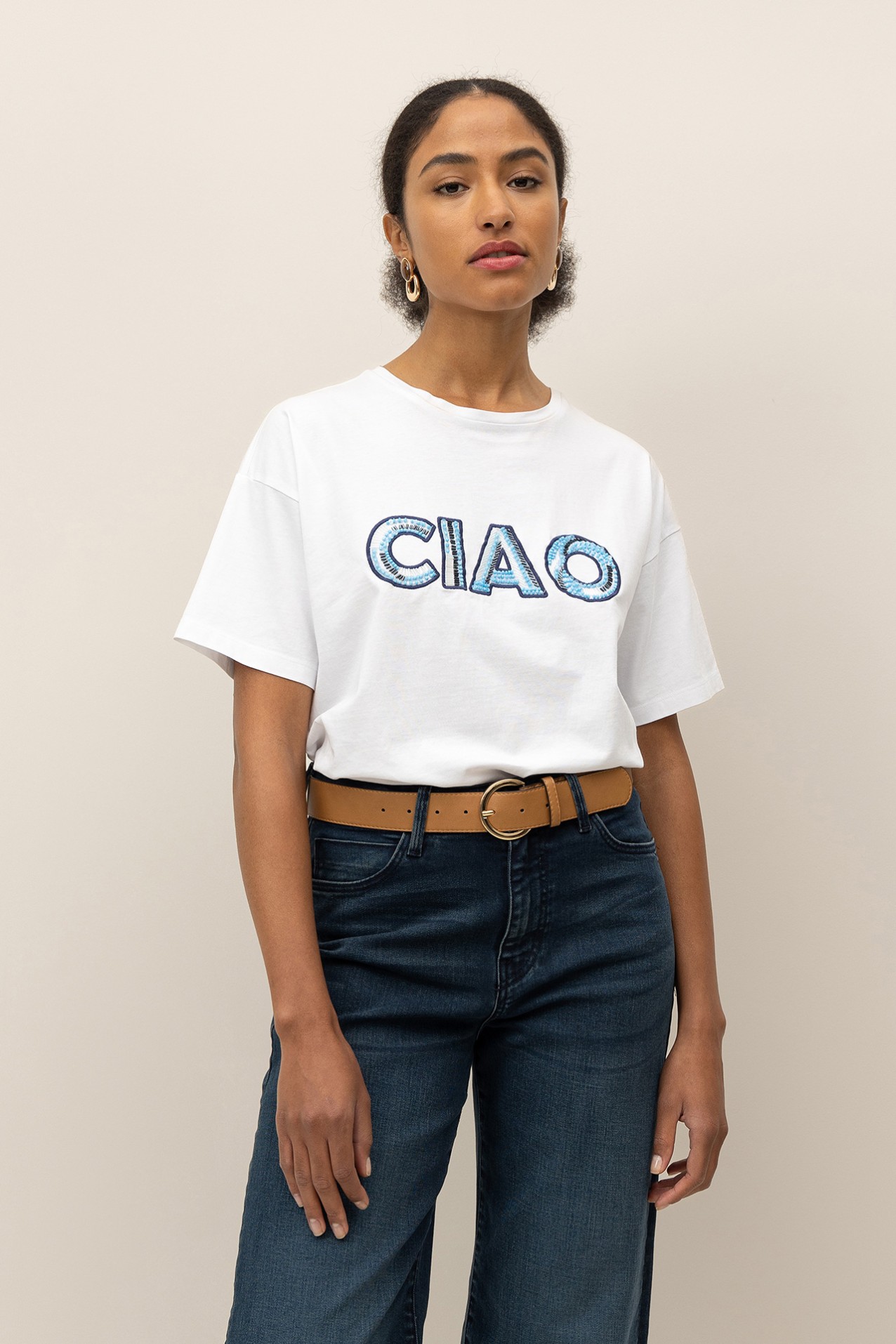 T-Shirt Bordada com Missangas