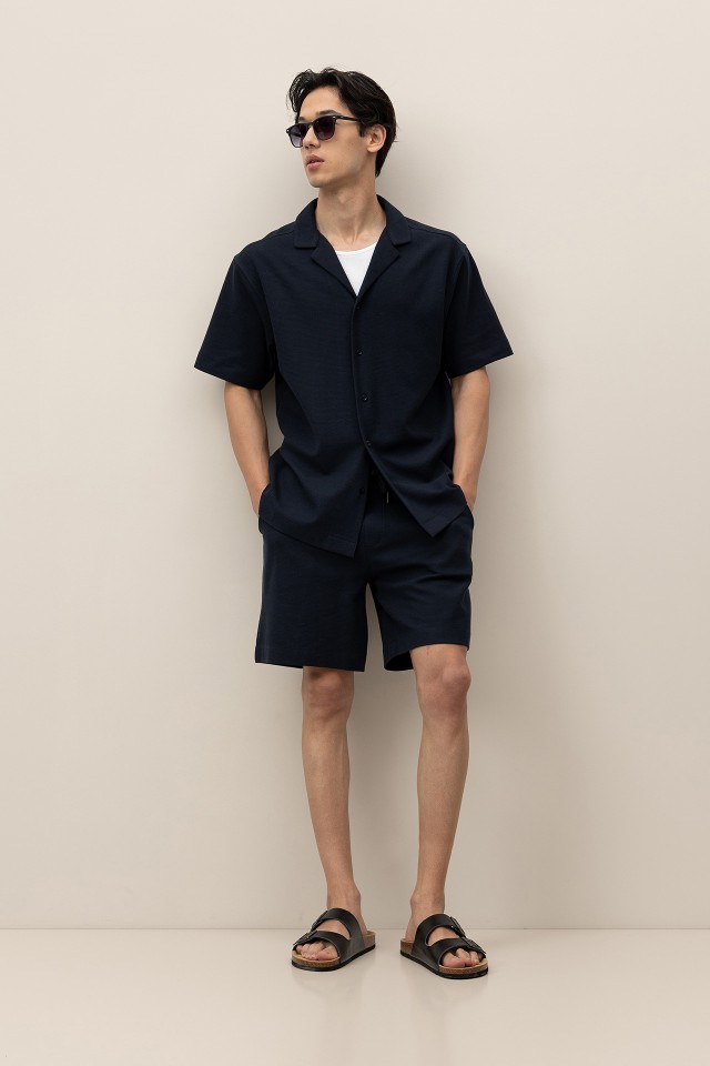 Pantalones Cortos Regulares con Patch