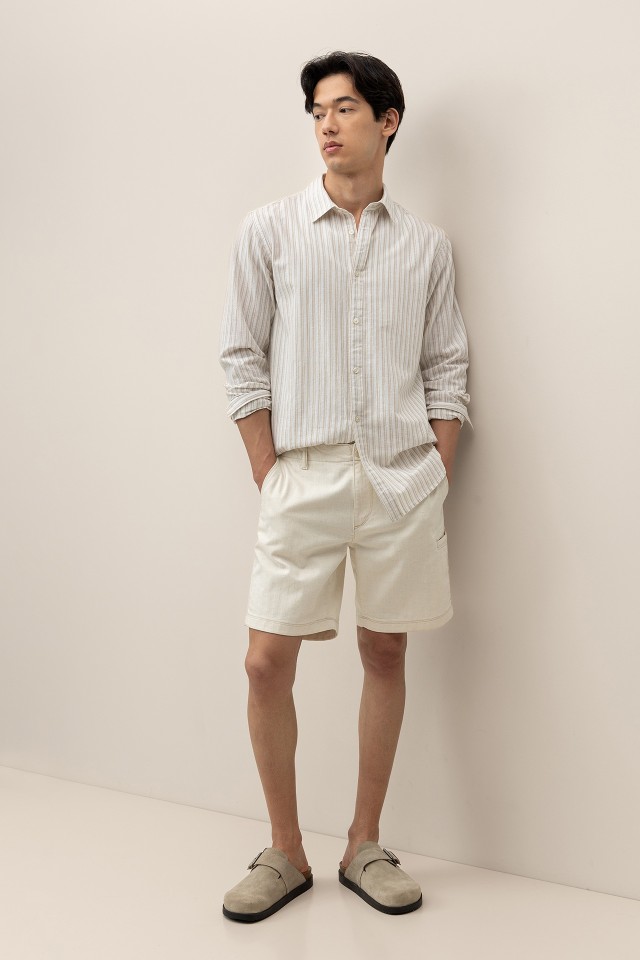Shorts Regulares de Sarga a Rayas
