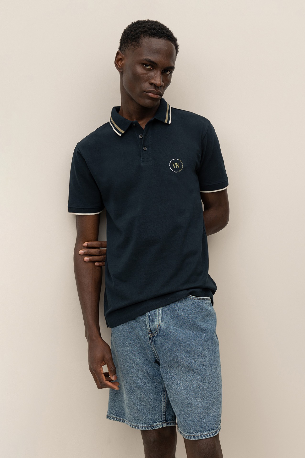 Polo Regular com Logo