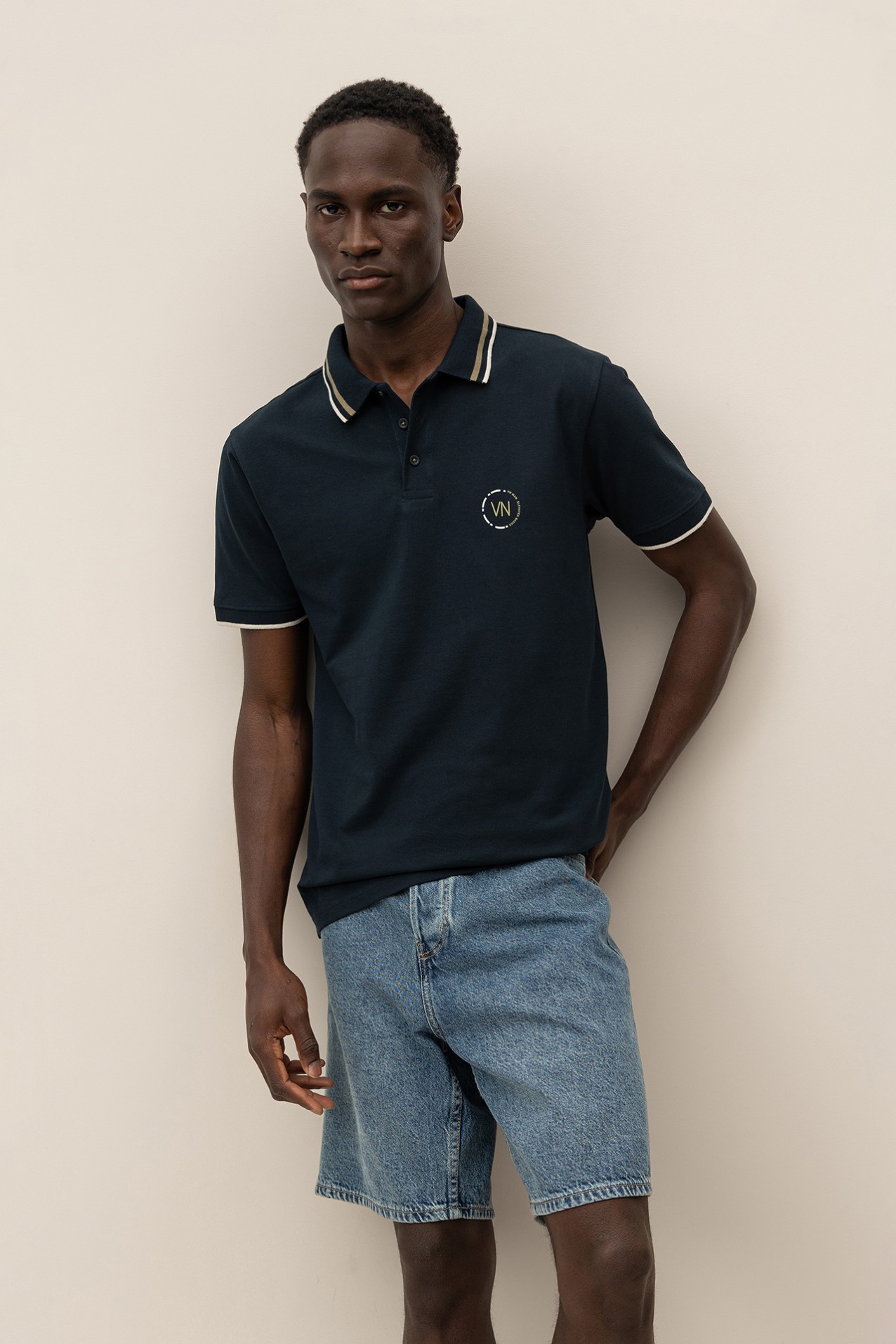 Polo Regular com Logo