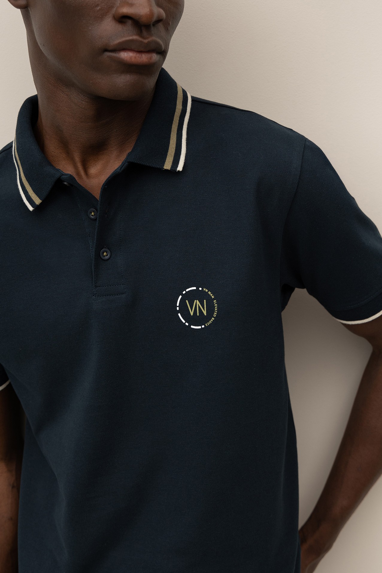 Polo Regular com Logo
