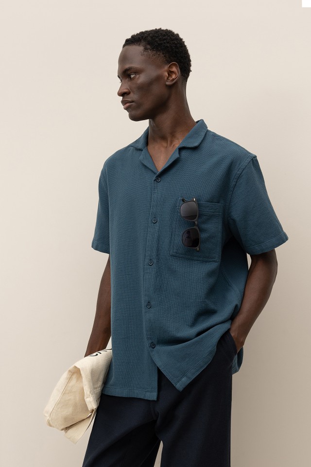 Camisa Relaxed Texturizada com Bolso